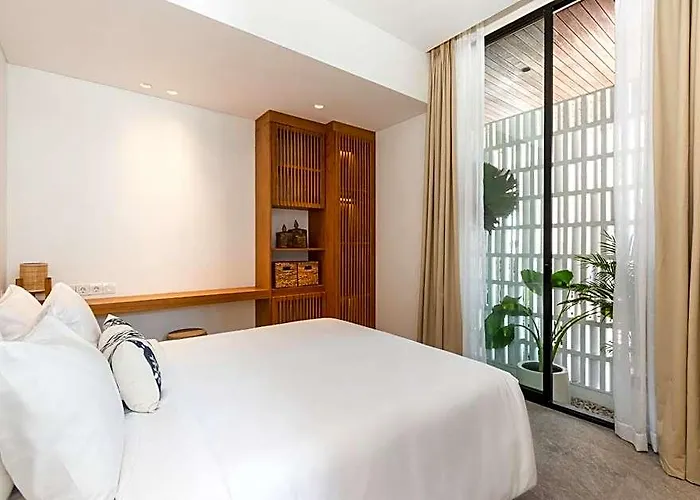 ホテル Botanika Estate Private Pool 4*