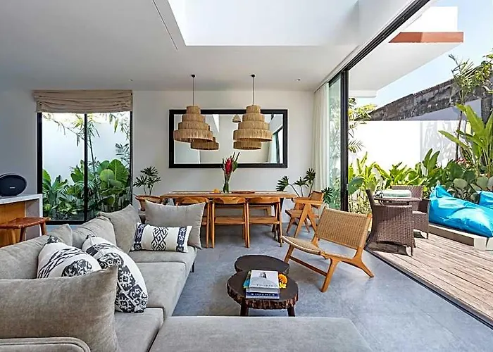 ホテル Botanika Estate Private Pool 4*