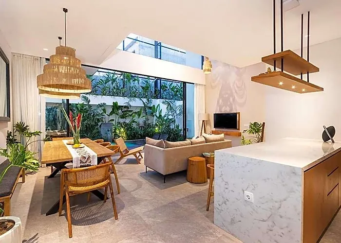 ホテル Botanika Estate Private Pool 4*